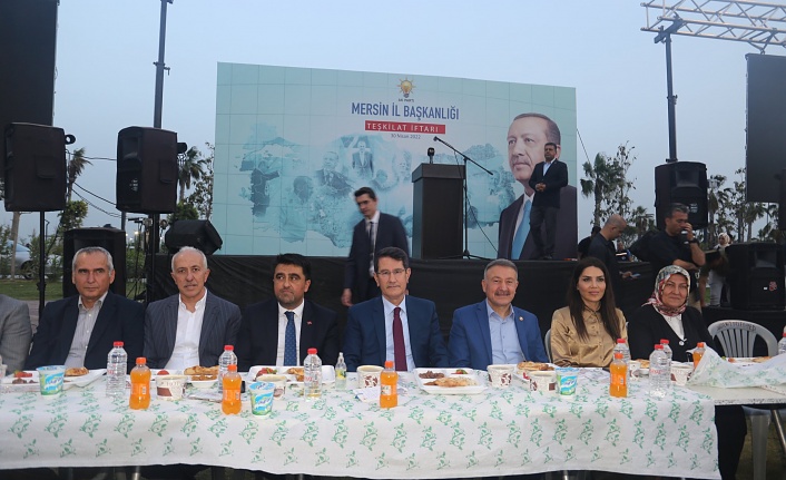 Cumhurbaşkanı Erdoğan, Mersin'deki İftar Programına Katıldı